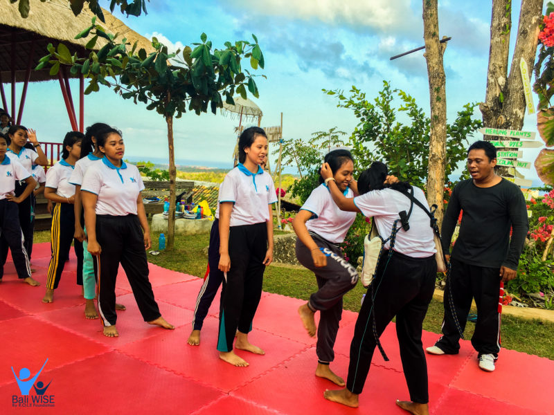 Self Defense Class – Intake 42