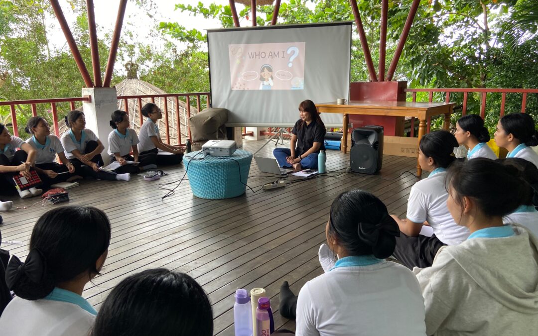 Take a Step Toward Self-Understanding in ‘Who Am I?’ Workshop
